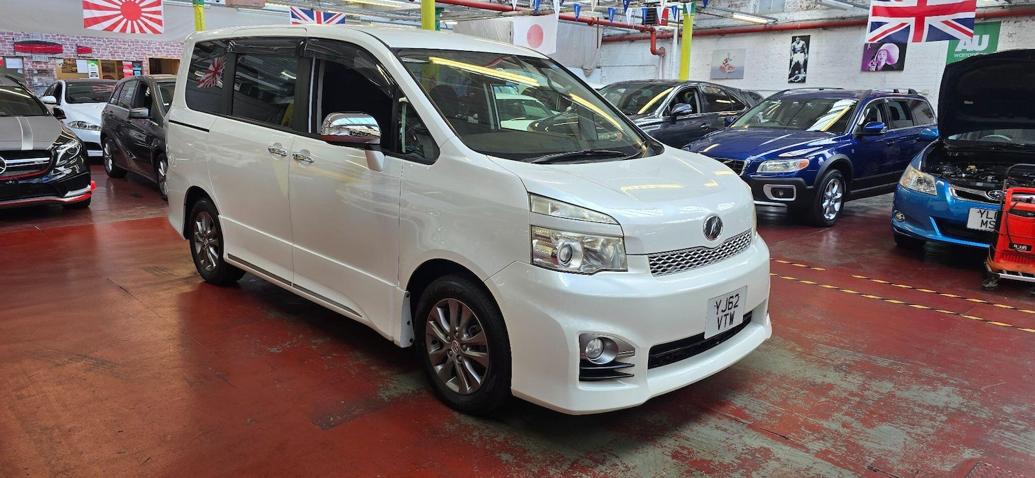 Used Toyota Voxy 2024 for sale - 77109914: Photo 3