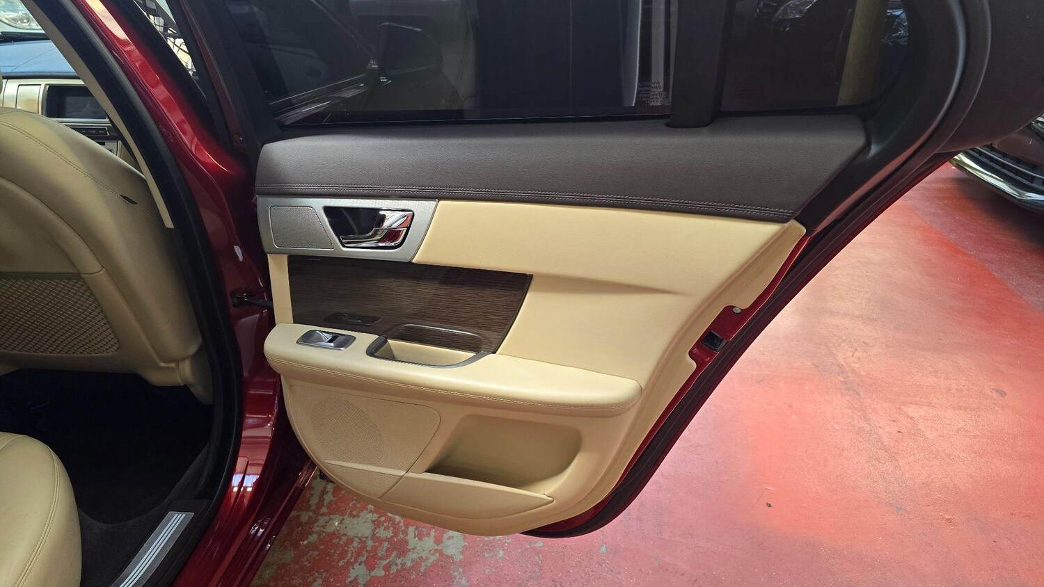 Used Jaguar XF for sale - 78215102: Photo 17