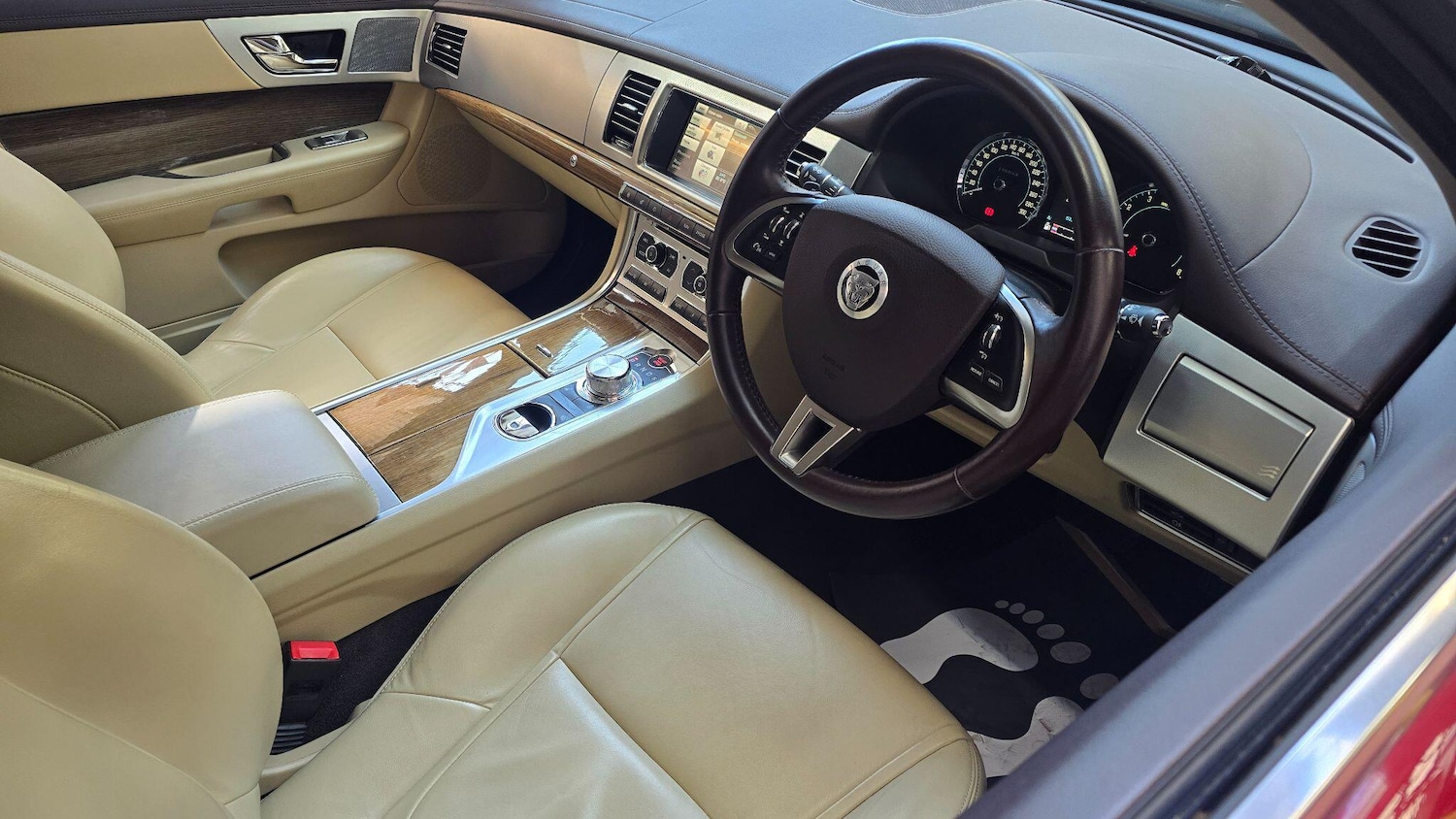 Used Jaguar XF for sale - 78215102: Photo 6