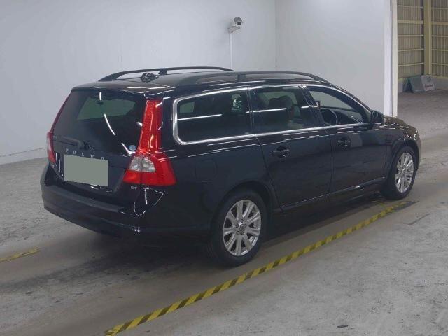 Used Volvo V70 for sale - 76993641: Photo 5