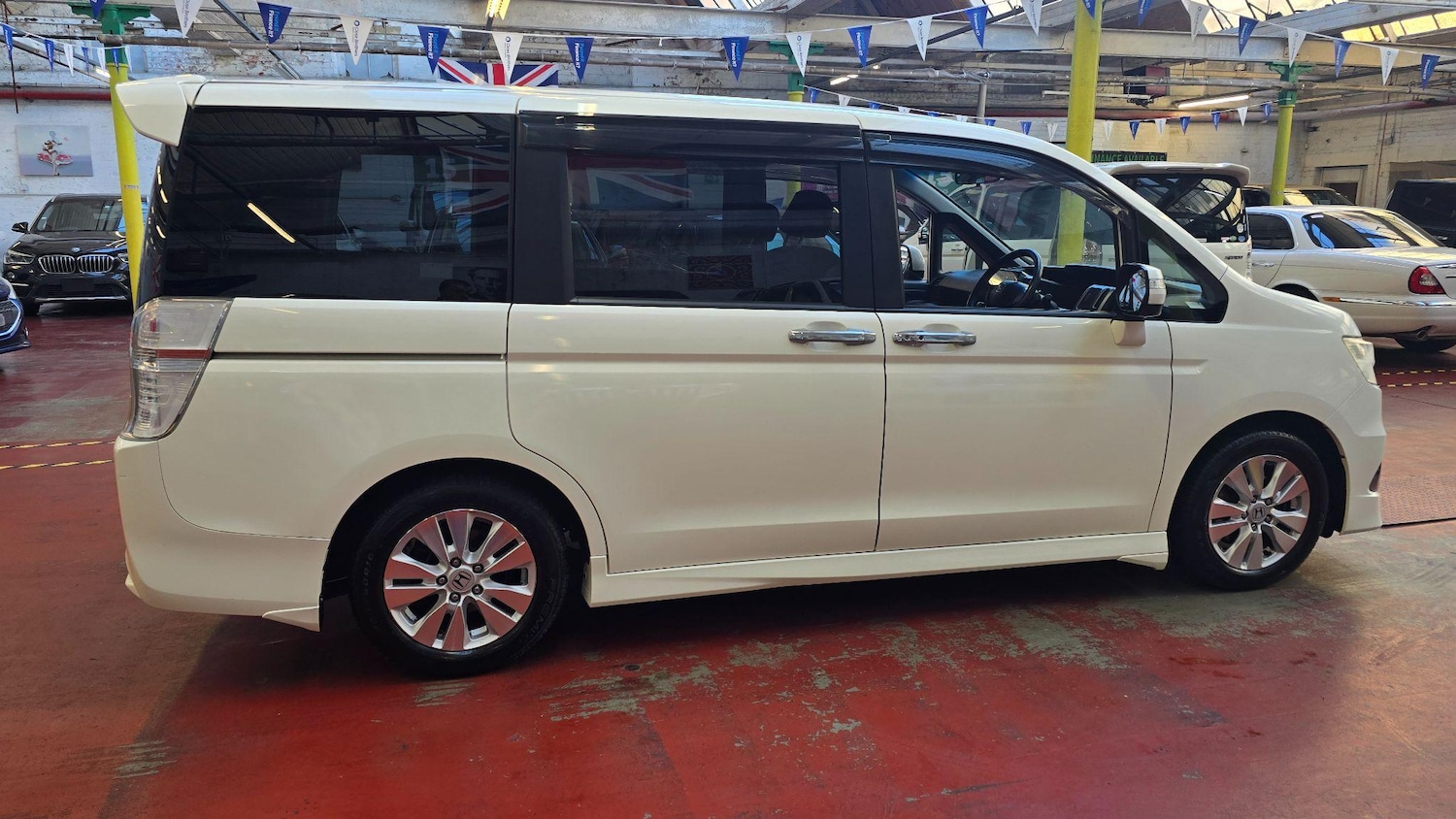 Used Honda Stepwagon 2023 for sale - 76993270: Photo 28