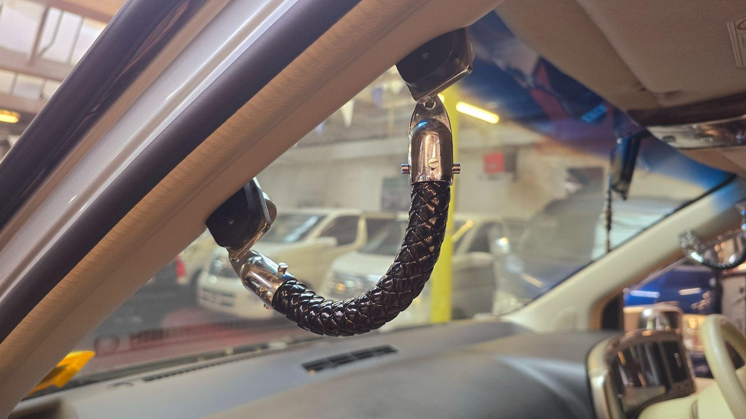 Used Nissan Elgrand 2005 for sale - 76295290: Photo 14