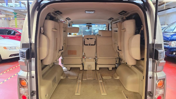 Used Nissan Elgrand 2019 for sale - 76295290: Photo 18