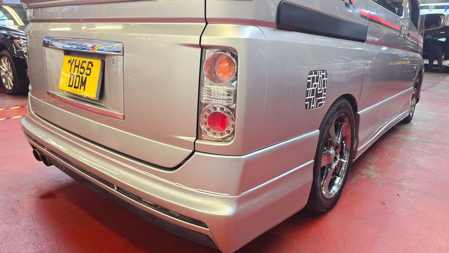 Used Nissan Elgrand 2005 for sale - 76295290: Photo 25