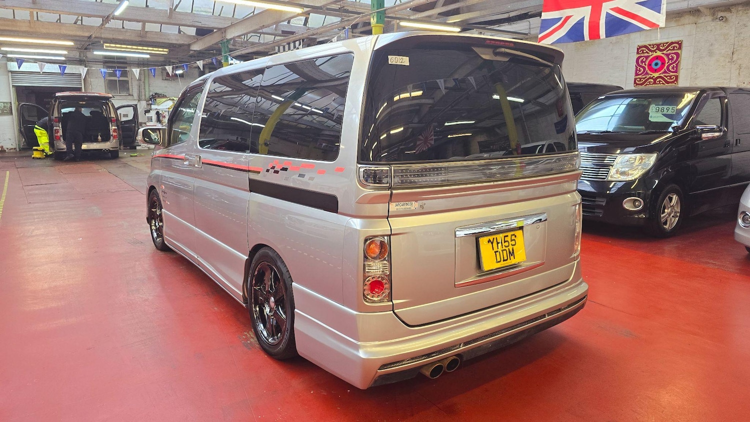 Used Nissan Elgrand 2005 for sale - 76295290: Photo 6