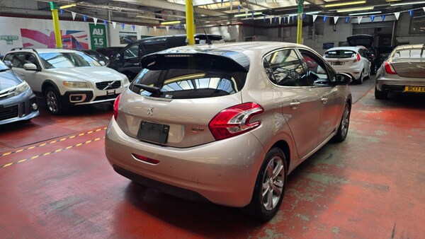 Used Peugeot 208 for sale - 75199779: Photo 3