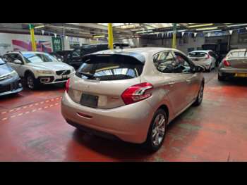 Used Peugeot 208 2014 for sale - 75199779: Photo