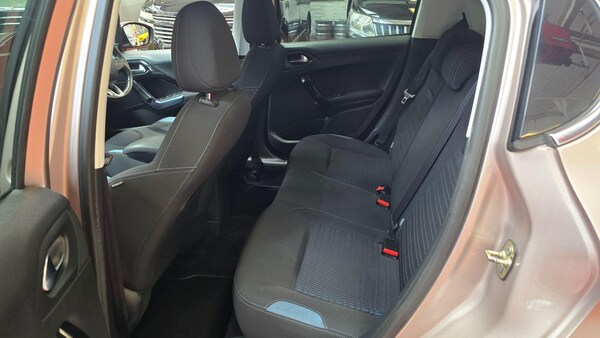 Used Peugeot 208 for sale - 75199779: Photo 7