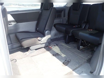 Used Toyota Voxy 2010 for sale - 78158290: Photo