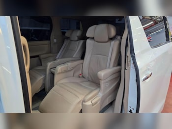 Used Toyota Vellfire 2009 for sale - 79601823: Photo