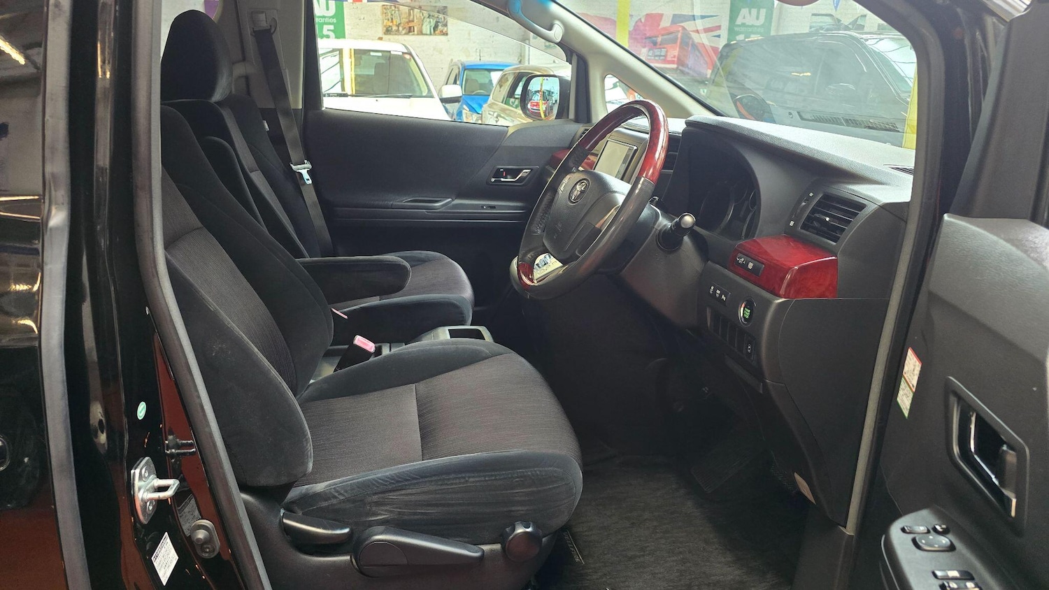 Used Toyota Vellfire 2025 for sale - 76993161: Photo 6