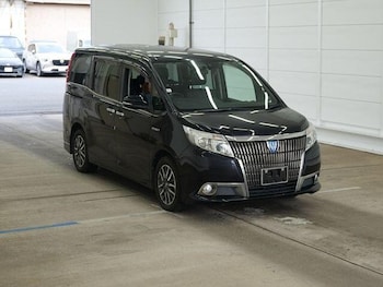 Used Toyota Voxy 2015 for sale - 76512147: Photo