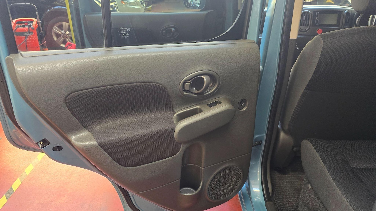 Vehicle 29