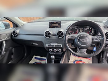 Used Audi A1 2011 for sale - 78517370: Photo