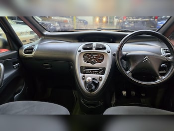 Used Citroen Xsara Picasso 2010 for sale - 77853686: Photo