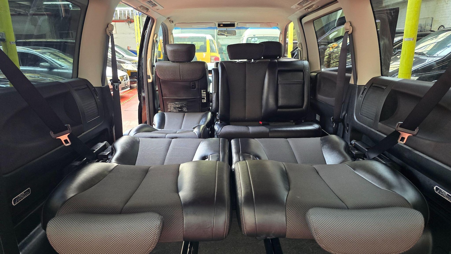 Used Nissan Elgrand 2025 for sale - 76990027: Photo 20