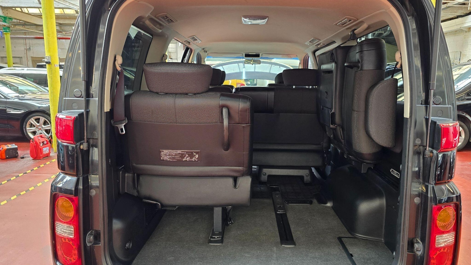 Used Nissan Elgrand 2025 for sale - 76990027: Photo 23