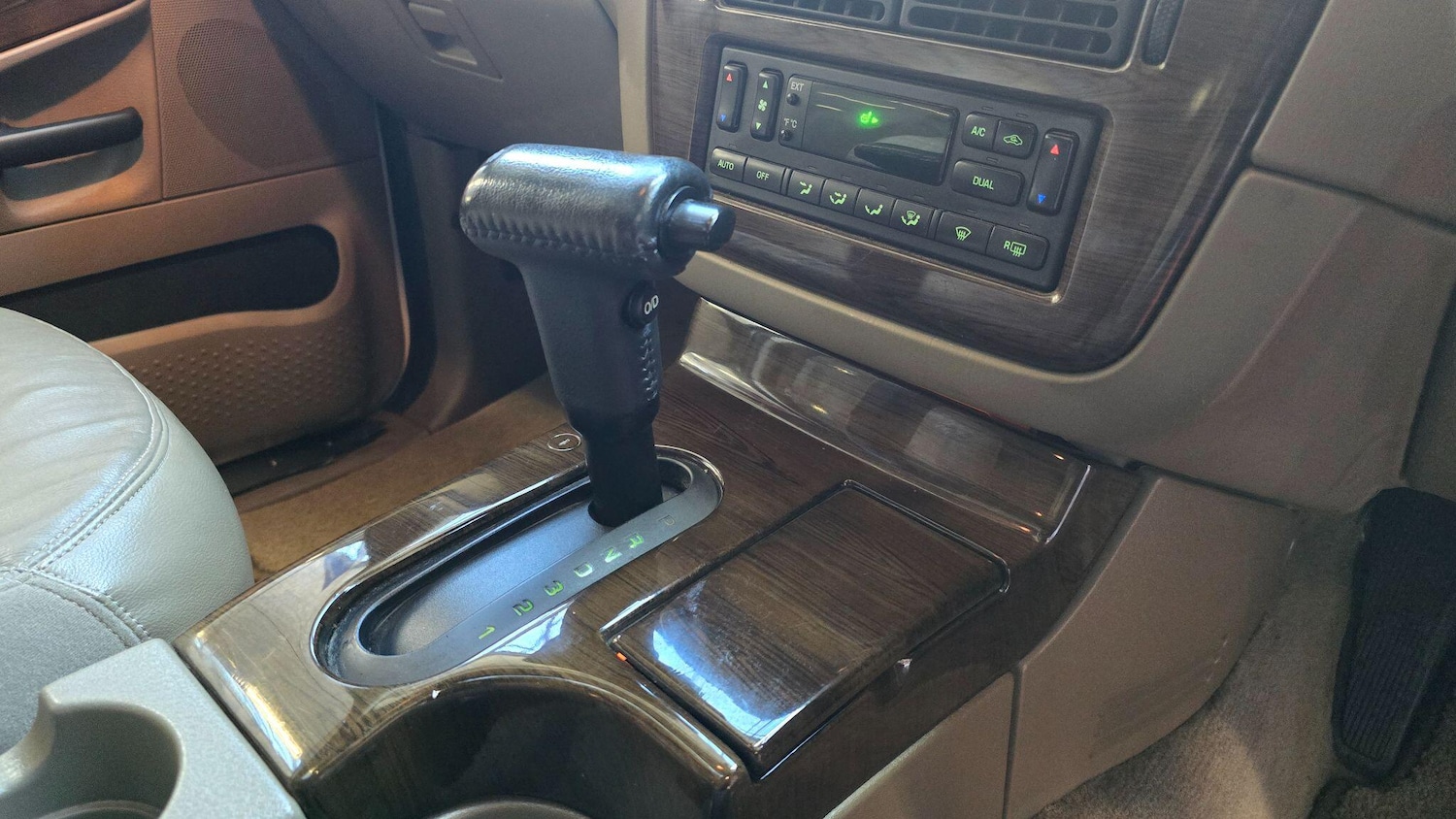 Used Ford Explorer for sale - 77754010: Photo 7