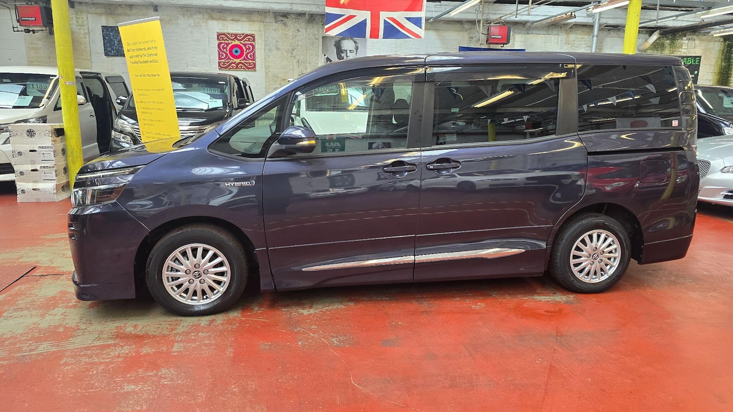 Used Toyota Voxy for sale - 77793645: Photo 30