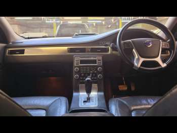 Used Volvo V70 2010 for sale - 74280374: Photo