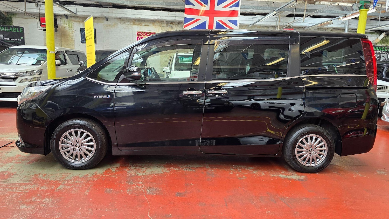 Used Toyota Voxy for sale - 78136036: Photo 31