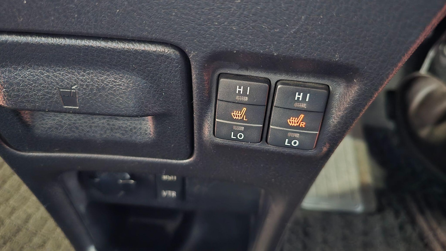 Used Toyota Voxy for sale - 78136036: Photo 8