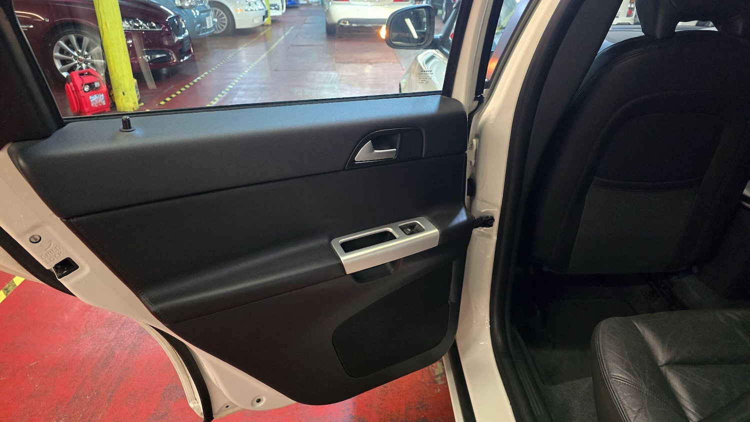 Used Volvo V50 for sale - 77131133: Photo 16