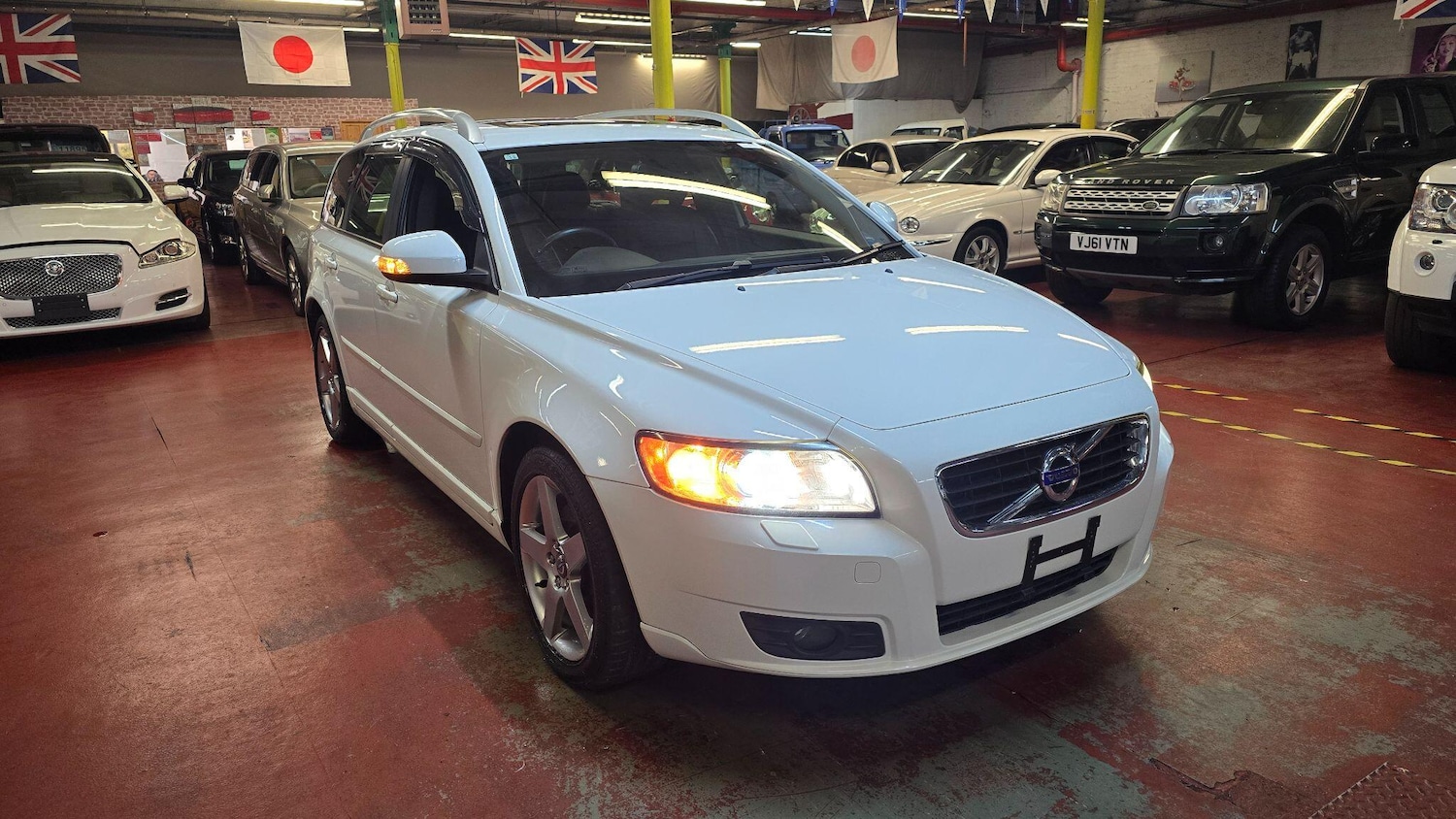 Used Volvo V50 for sale - 77131133: Photo 25