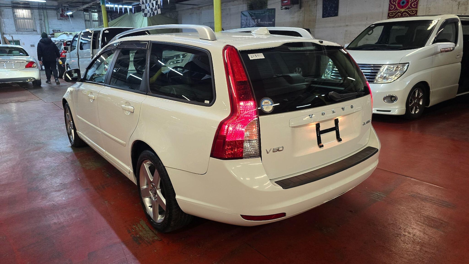Used Volvo V50 for sale - 77131133: Photo 35