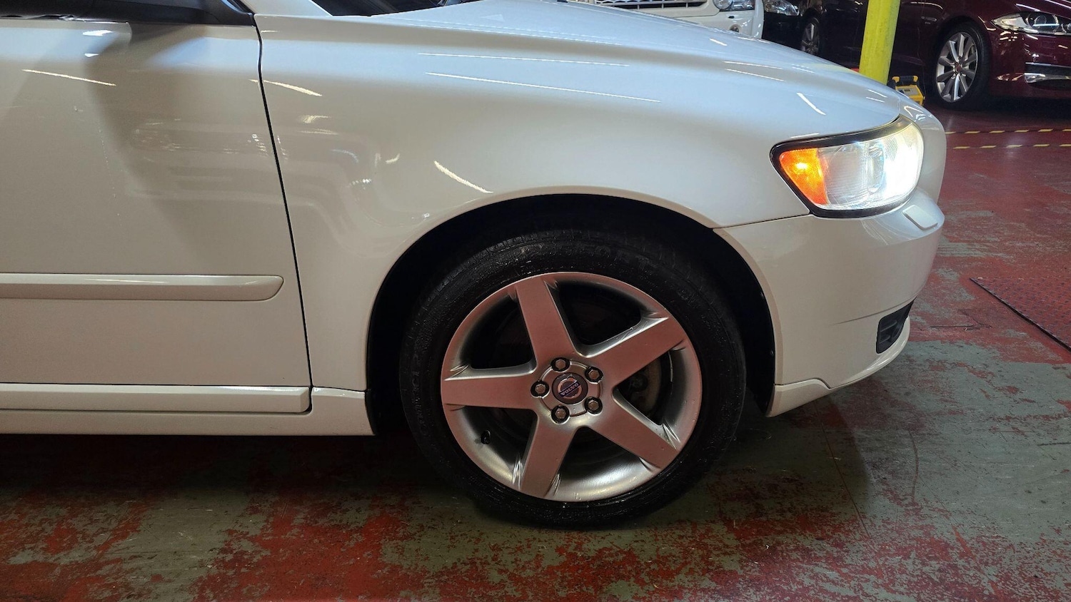 Used Volvo V50 for sale - 77131133: Photo 38