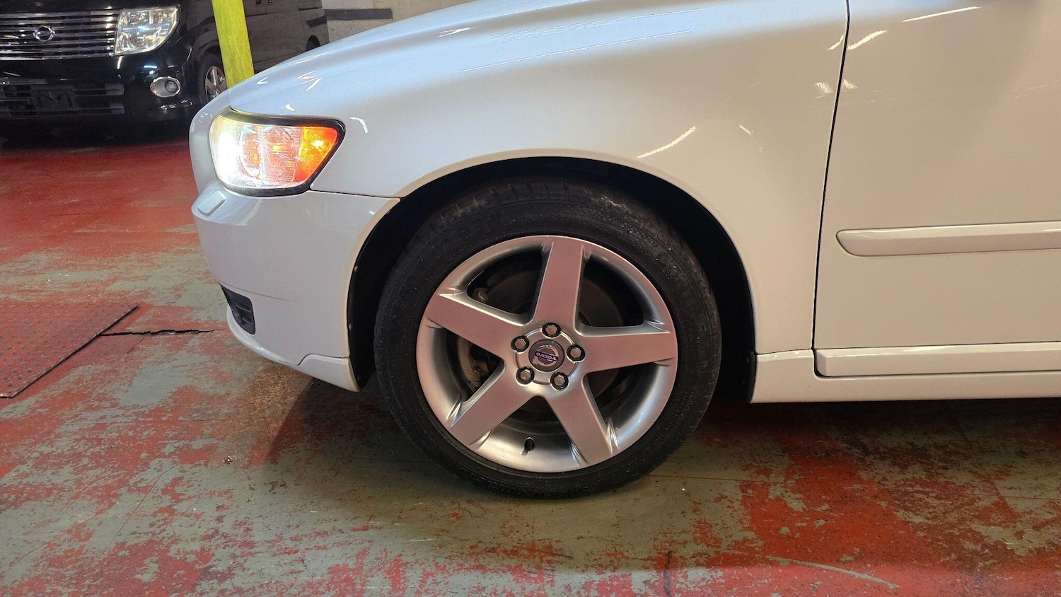 Used Volvo V50 for sale - 77131133: Photo 41