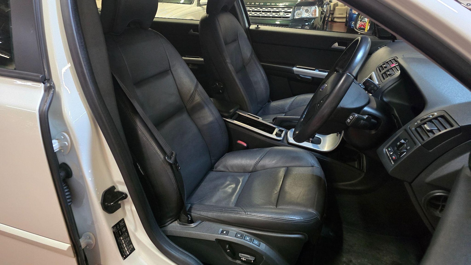 Used Volvo V50 for sale - 77131133: Photo 5