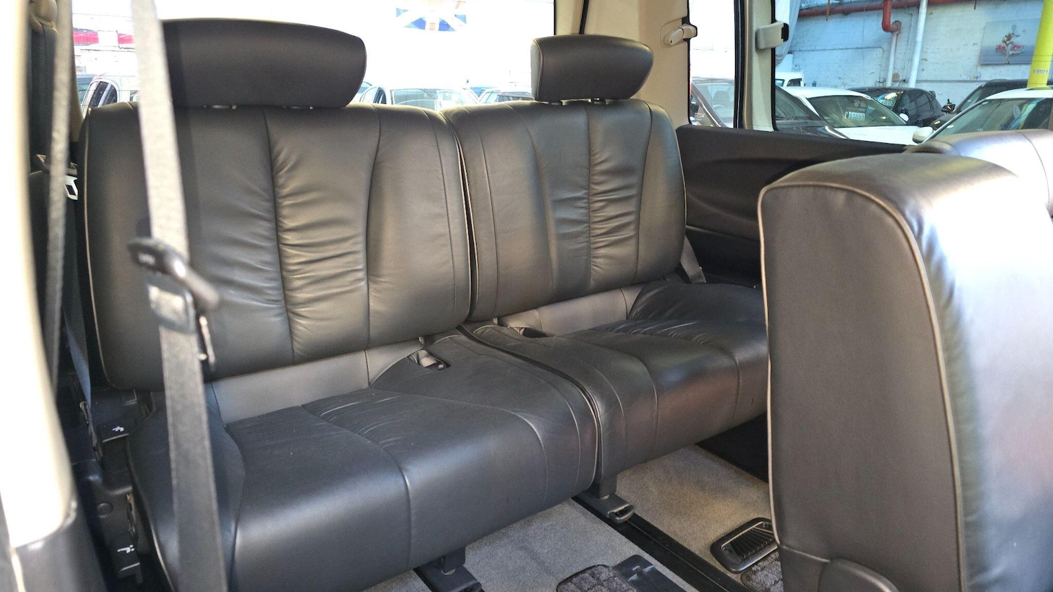 Used Nissan Elgrand for sale - 77238379: Photo 16