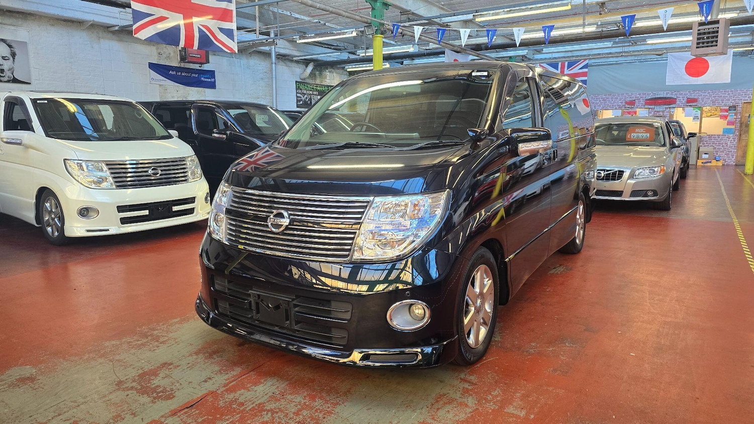 Used Nissan Elgrand for sale - 77238379: Photo 30