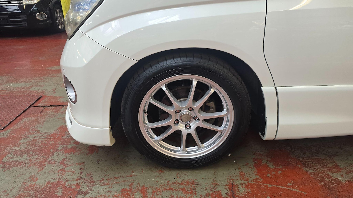 Used Nissan Elgrand for sale - 77537975: Photo 51