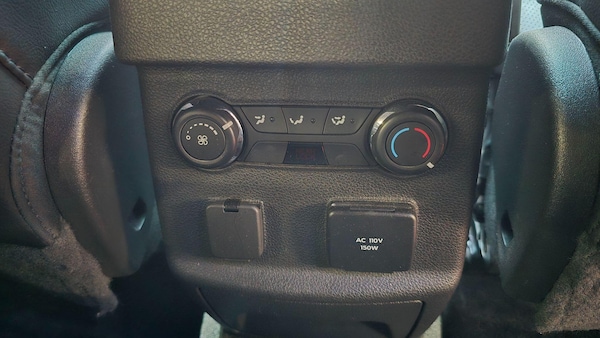 Used Ford Explorer 2025 for sale - 76260428: Photo 17