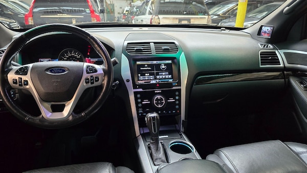 Used Ford Explorer 2025 for sale - 76260428: Photo 4