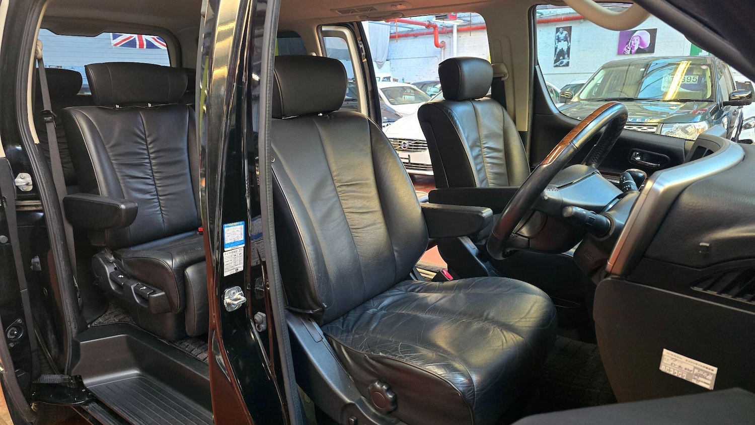 Used Nissan Elgrand 2026 for sale - 77538596: Photo 14