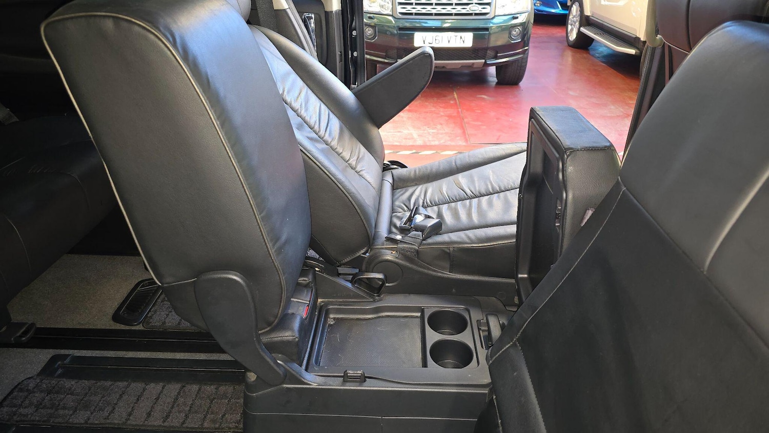 Used Nissan Elgrand 2026 for sale - 77538596: Photo 18