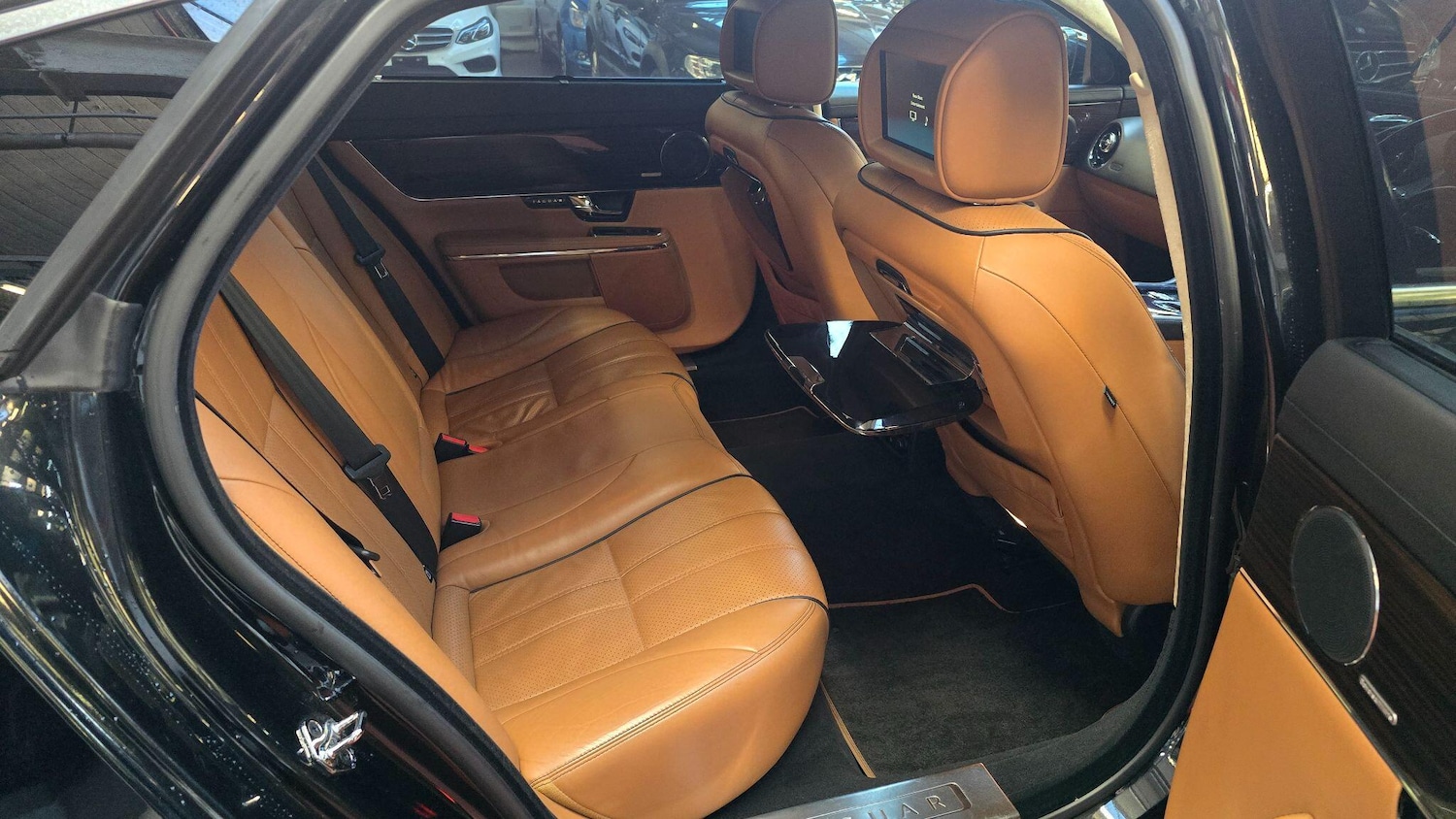 Used Jaguar XJ for sale - 77190999: Photo 29