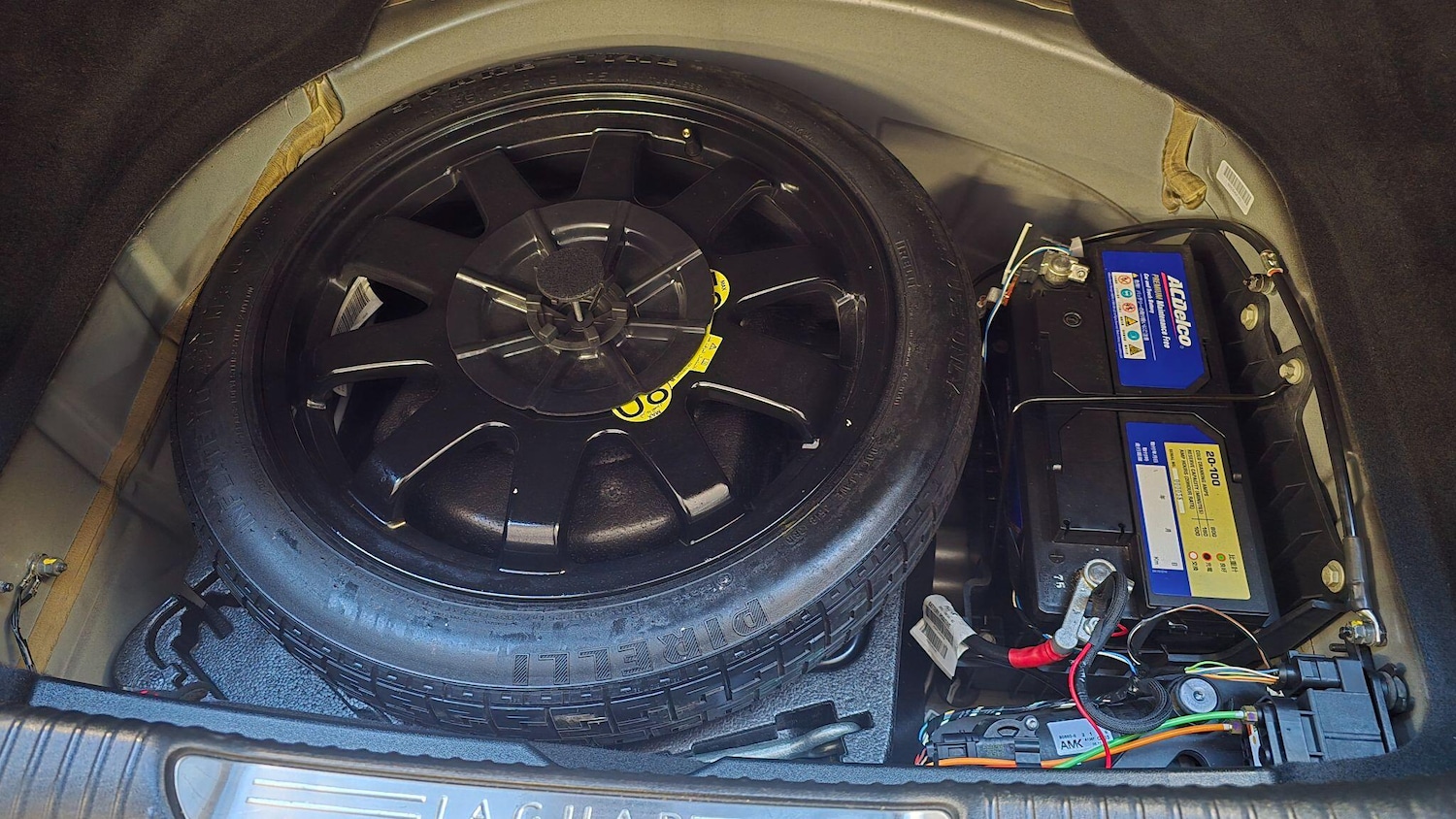 Used Jaguar XJ for sale - 77190999: Photo 46