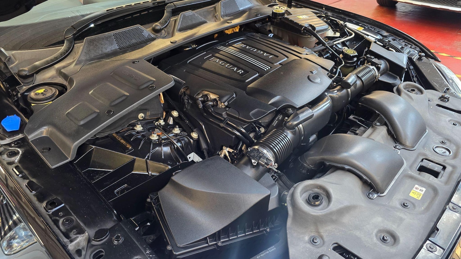 Used Jaguar XJ for sale - 77190999: Photo 63