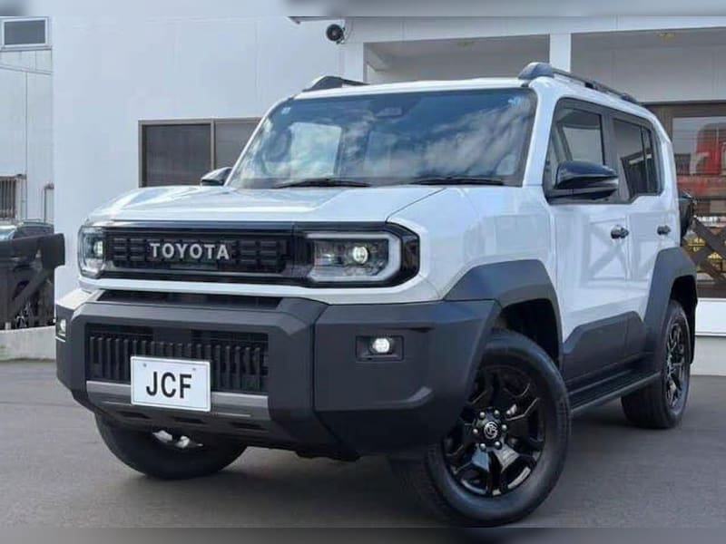Toyota FJ Cruiser (26) LAND CRUISER FJ 2.7 VX AWD 5Door