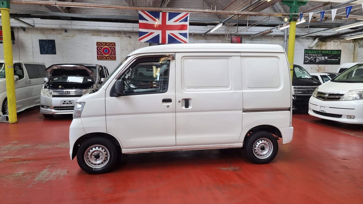 Used Daihatsu Hijet 2013 for sale - 76158825: Photo 2