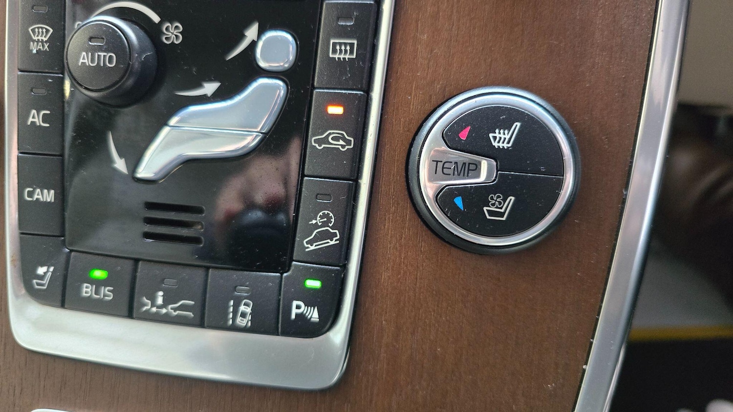 Used Volvo XC70 for sale - 78007299: Photo 11