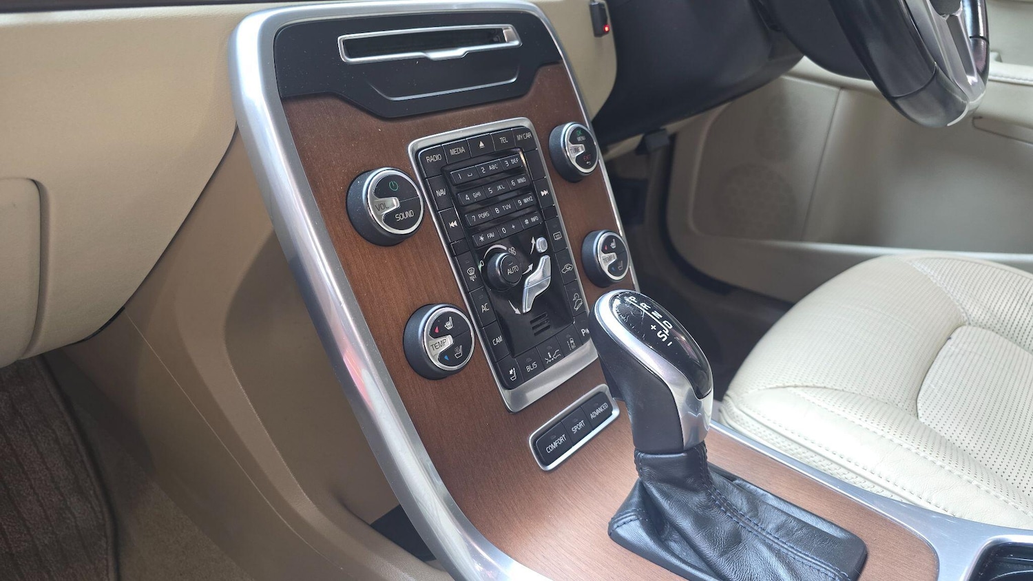 Used Volvo XC70 for sale - 78007299: Photo 13