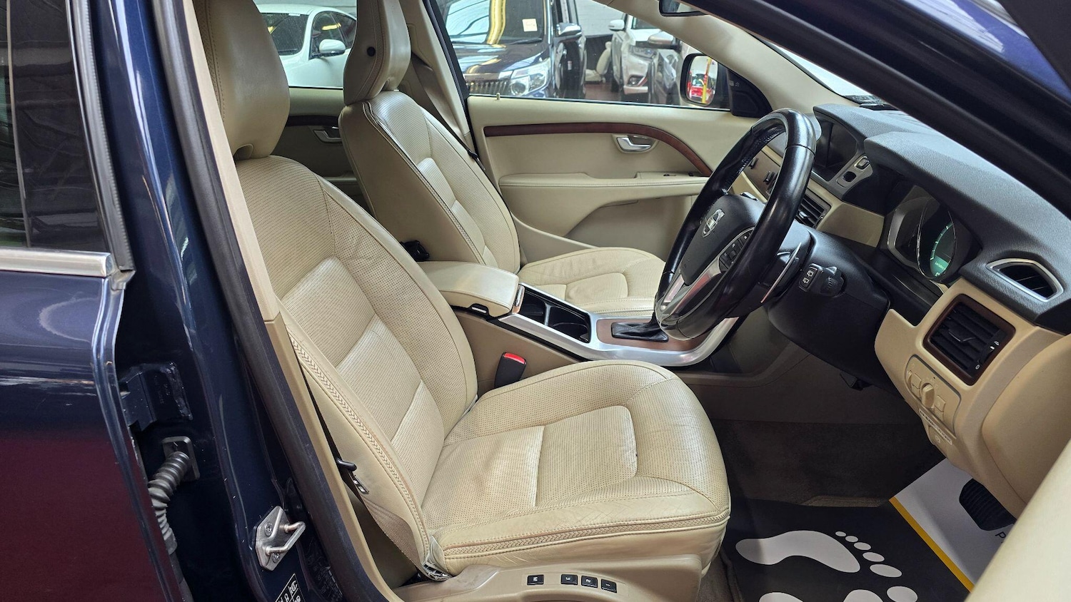 Used Volvo XC70 for sale - 78007299: Photo 6