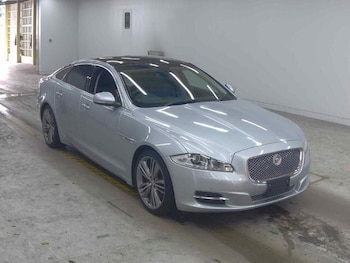 Used Jaguar XJ 2010 for sale - 75741557: Photo