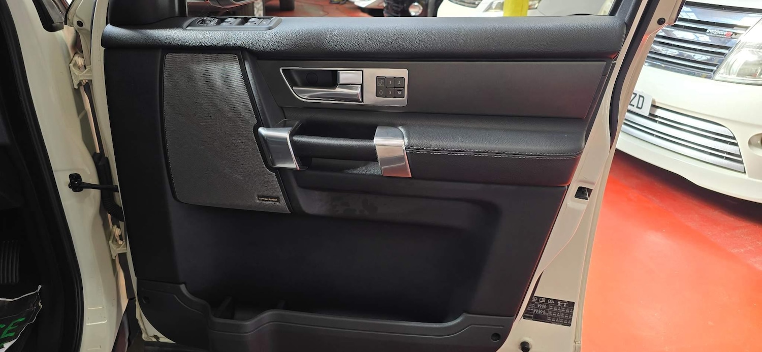 Used Land Rover Discovery 4 for sale - 76990508: Photo 17