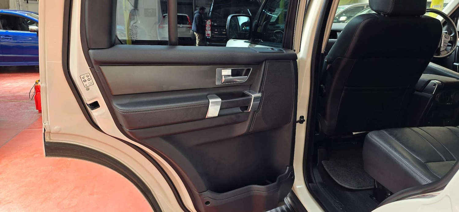 Used Land Rover Discovery 4 for sale - 76990508: Photo 25